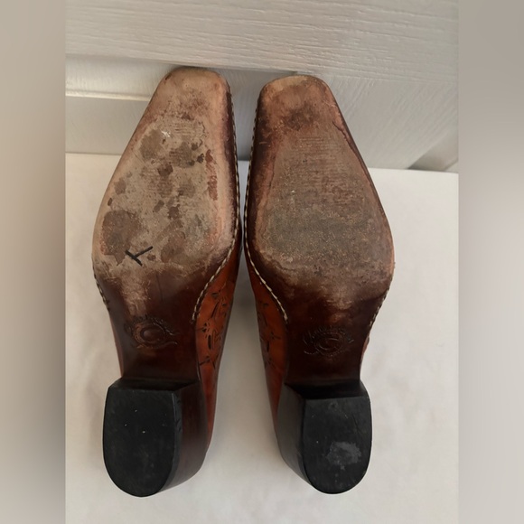 Charlie Horse Tooled Leather Western Mules Women’s Size 8B Slip-On Cowboy Heel - Picture 8 of 10